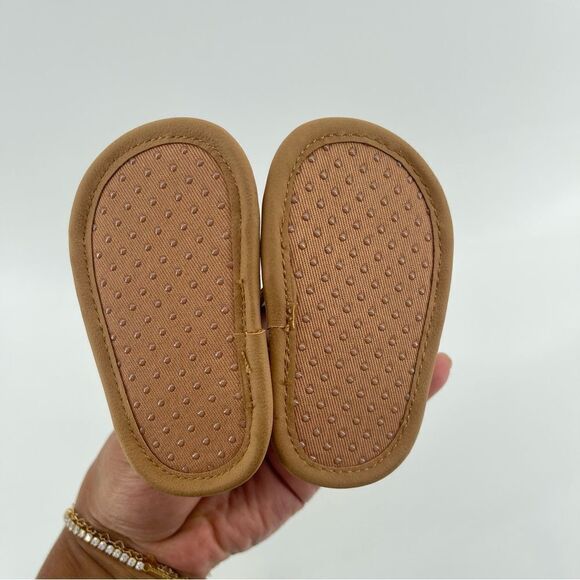 Old Navy Baby Girl’s Gradiant Rainbow Strappy Mixed Material Sandals 3 Months - Picture 6 of 14